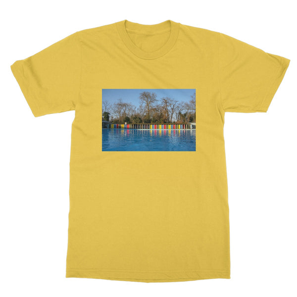 TOOTING BEC LIDO WITH TREES Softstyle T-Shirt - Amy Adams Photography