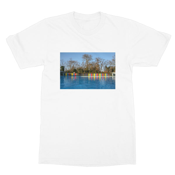TOOTING BEC LIDO WITH TREES Softstyle T-Shirt - Amy Adams Photography
